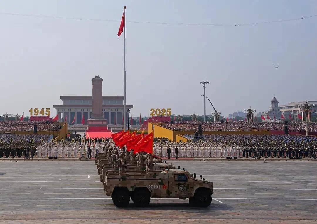 九三阅兵中的中国汽车力量:全方位展示实力与担当