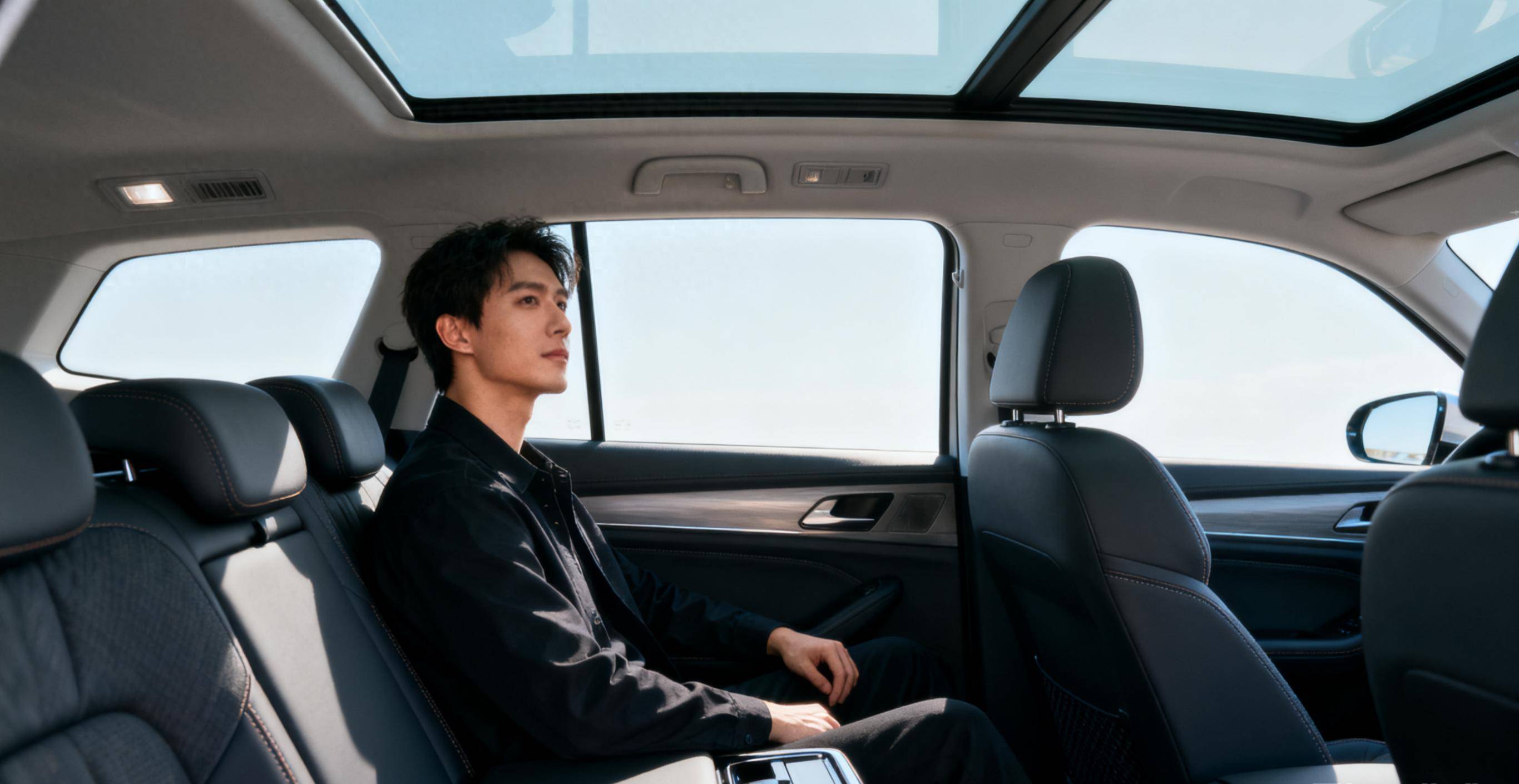 智能底盘：路面颠簸的消失术