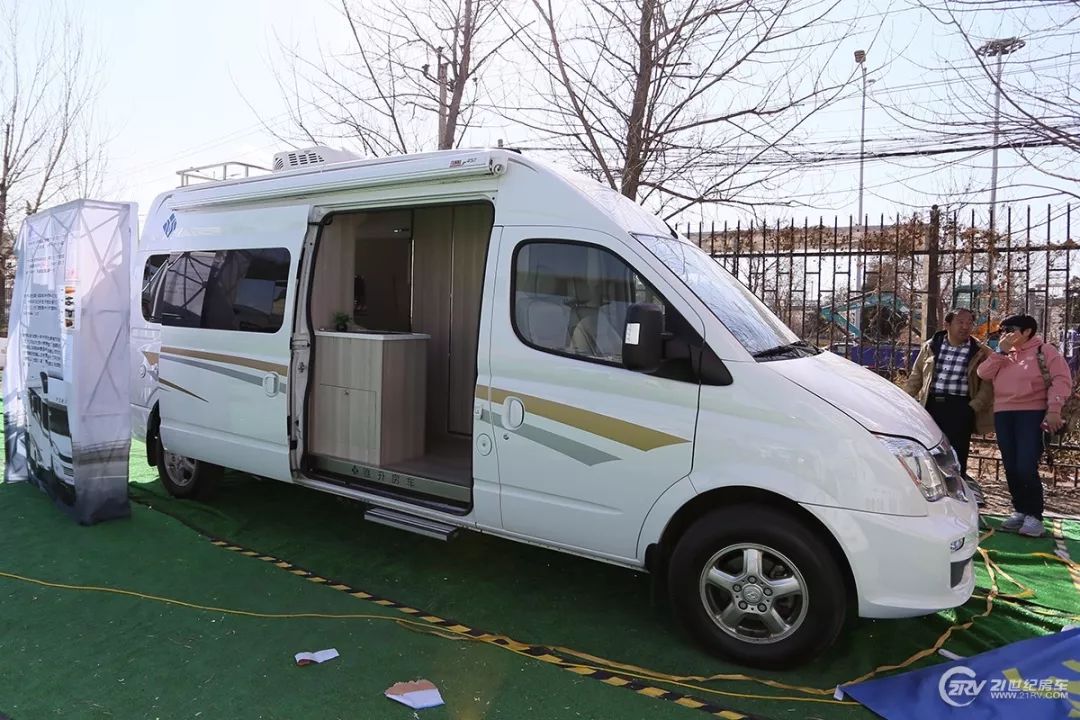 上汽大通旅行家V80房车预售开启重塑高品质旅居车市场格局